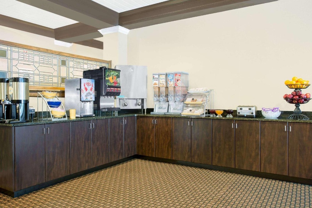 Days Inn by Wyndham Asheville/Mall
